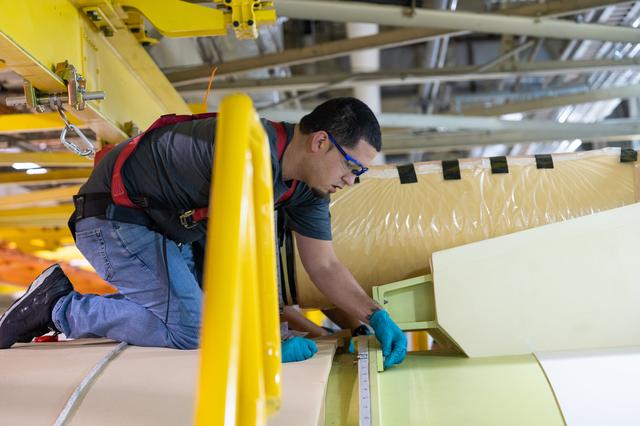 NASA image: NASA joins last of five sections for Space Launch System Rocket stage -2